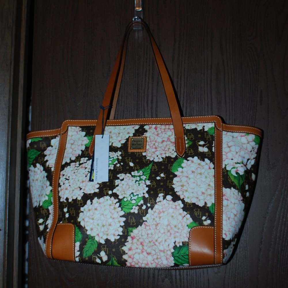 NWT Dooney & Bourke Lilac Tote - BEAUTIFUL!!! - Picture 8 of 10